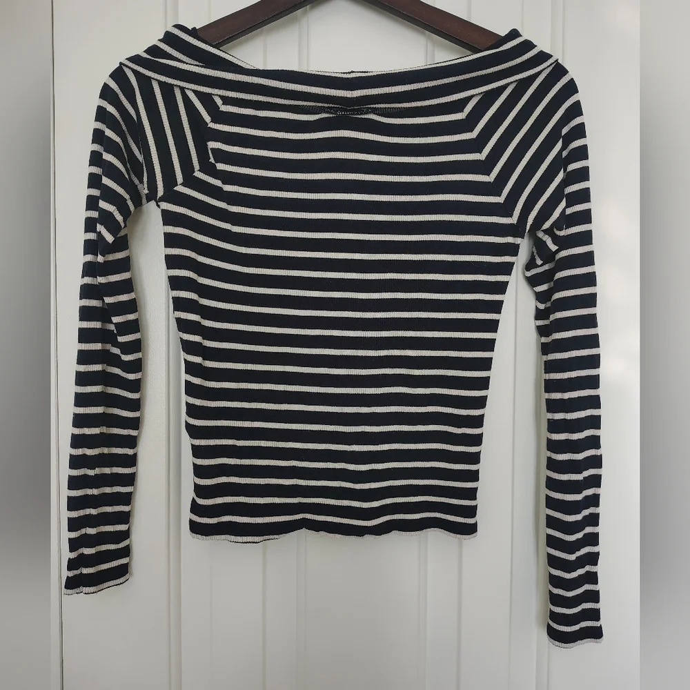Preppy Topshop Black and White Striped Crop Top - Picture 3 of 4